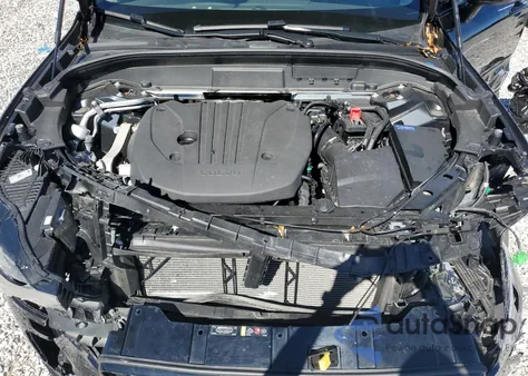 2024 Volvo Xc60 Core z USA, uszkodzony, nr VIN YV4L12RK5R1725589